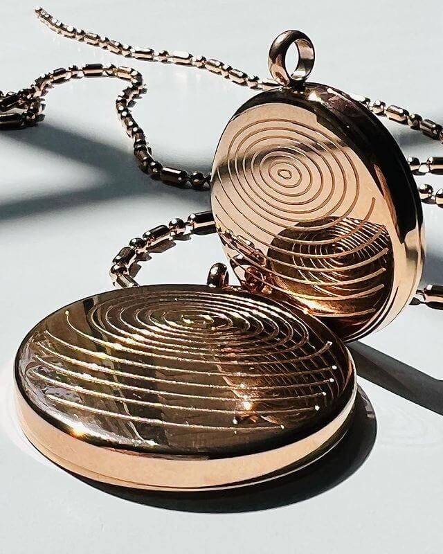 Defense Pendant – Grounding Energy Necklace for Everyday Balance